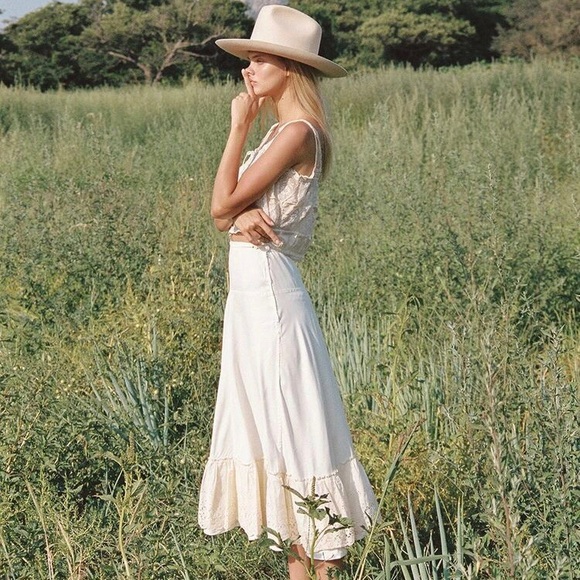 Gado Gado Dresses & Skirts - Gado Gado Bohemian Lace Gauze Maxi Dress